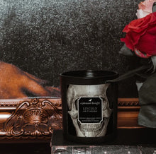 Load image into Gallery viewer, LINCOLN | OAK & WHISKEY | RAVEN CANDLE